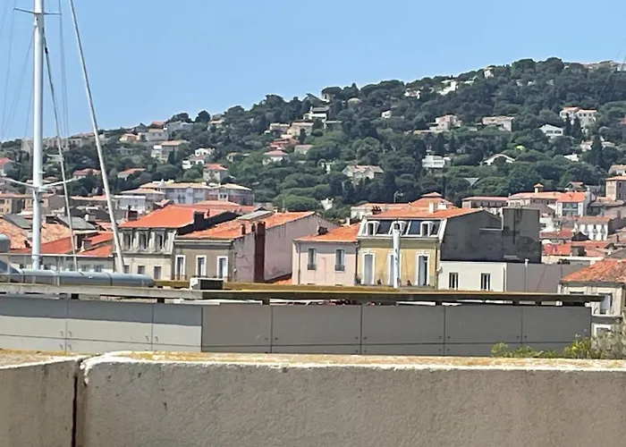 Διαμέρισμα T2, Climatise, Wifi, Parking Et Piscine Prives Σετ
