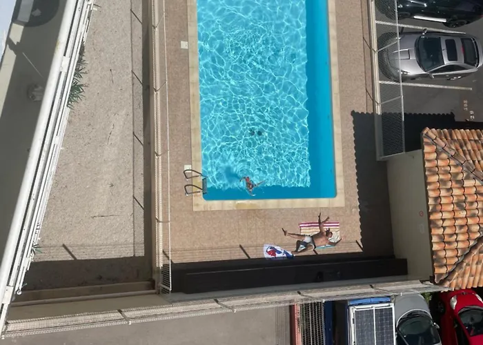 Διαμέρισμα T2, Climatise, Wifi, Parking Et Piscine Prives *